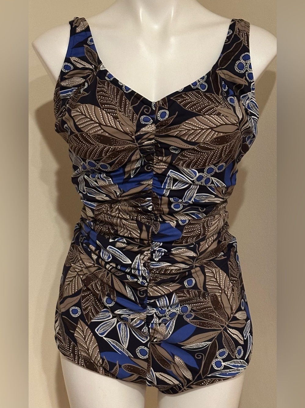1 Piece Bathing Suit Blues,Browns & White Leaf Print. V Neck Ruched Sz 18W